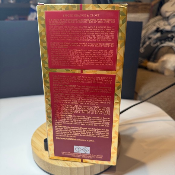 NEST Fragrances Spiced Orange & Clove Reed Diffuser 5.9 fl oz New in Box - Picture 2 of 5